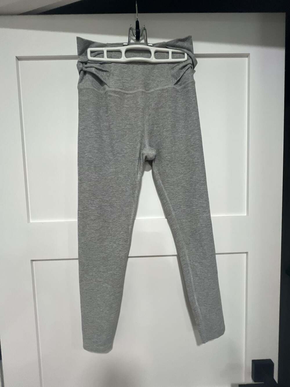 Beyond Yoga Leggings Size L Gray Yoga Pants